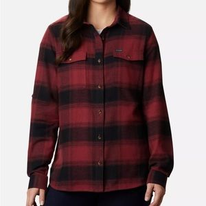 Columbia Pine Street Stretch Flannel NWOT